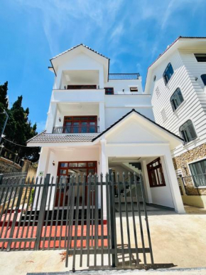 NHỚ House III